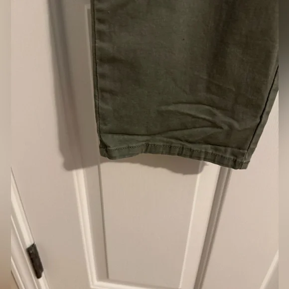 1822 Denim Straight Leg Cargo Pants Military Green Kasey 14 - Picture 6 of 11